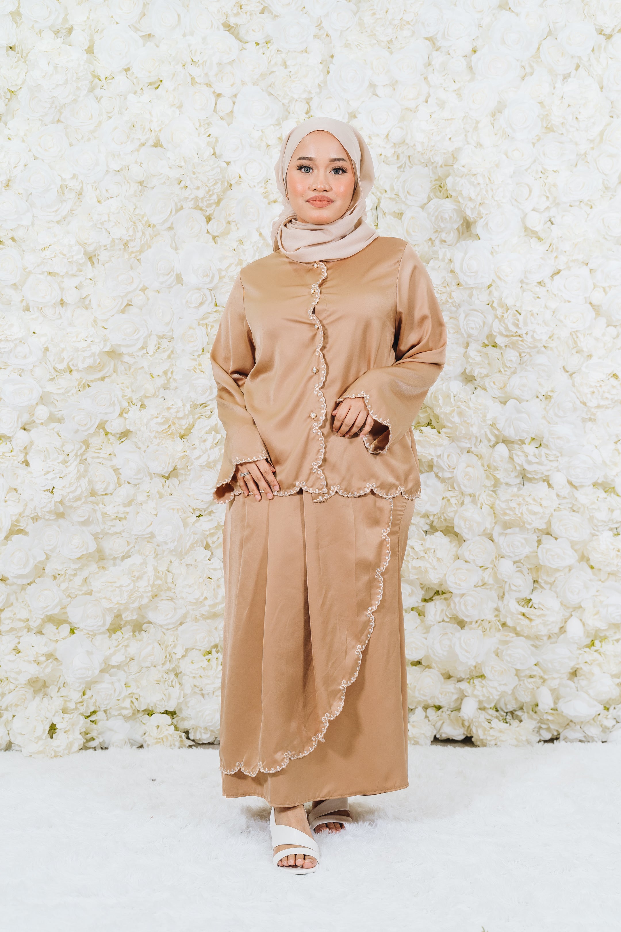 Mira Round Sulam Skirt Set