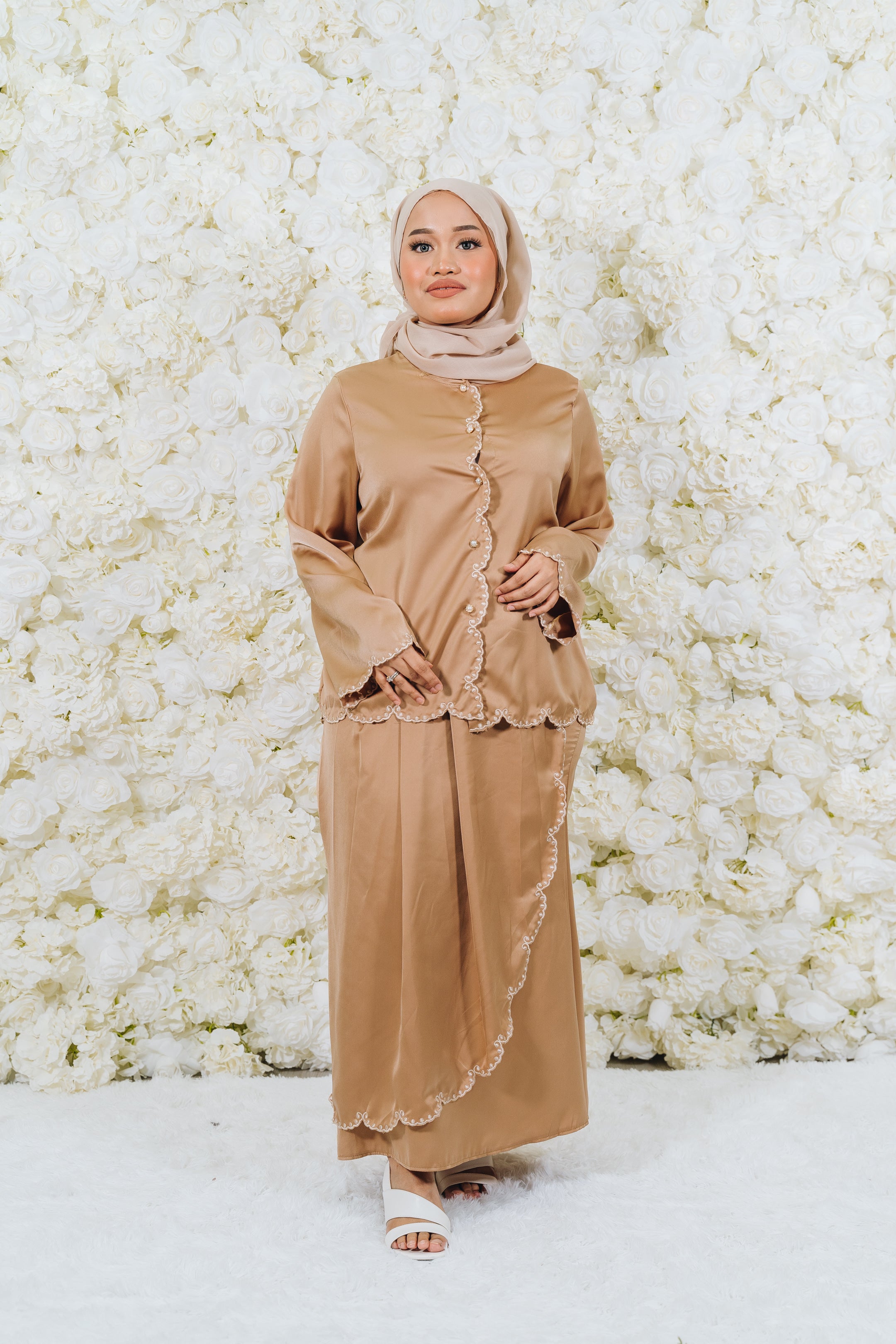 Mira Round Sulam Skirt Set