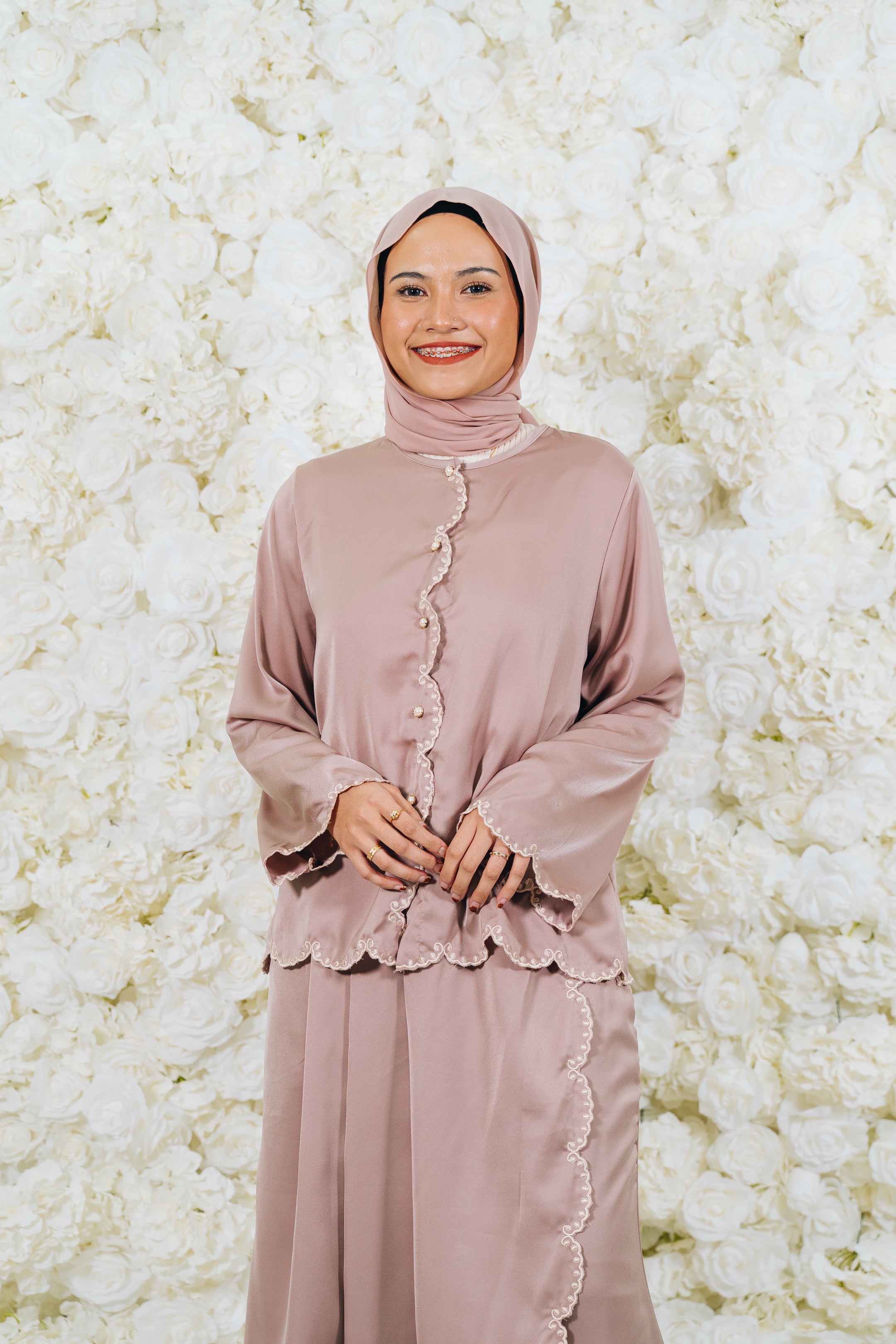 Mira Round Sulam Skirt Set