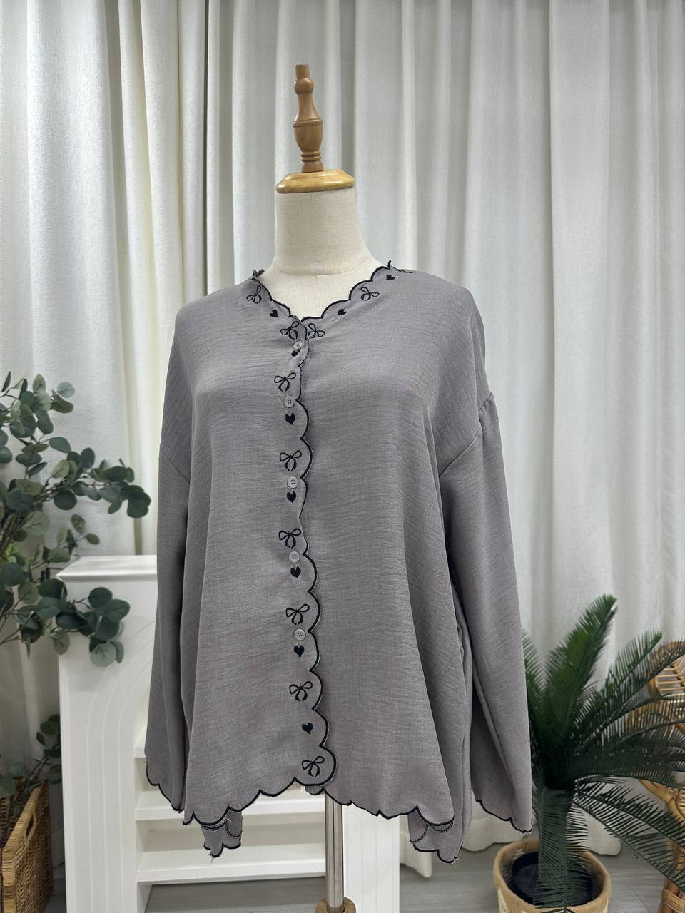 Oversized Scallop Top - Ribbon