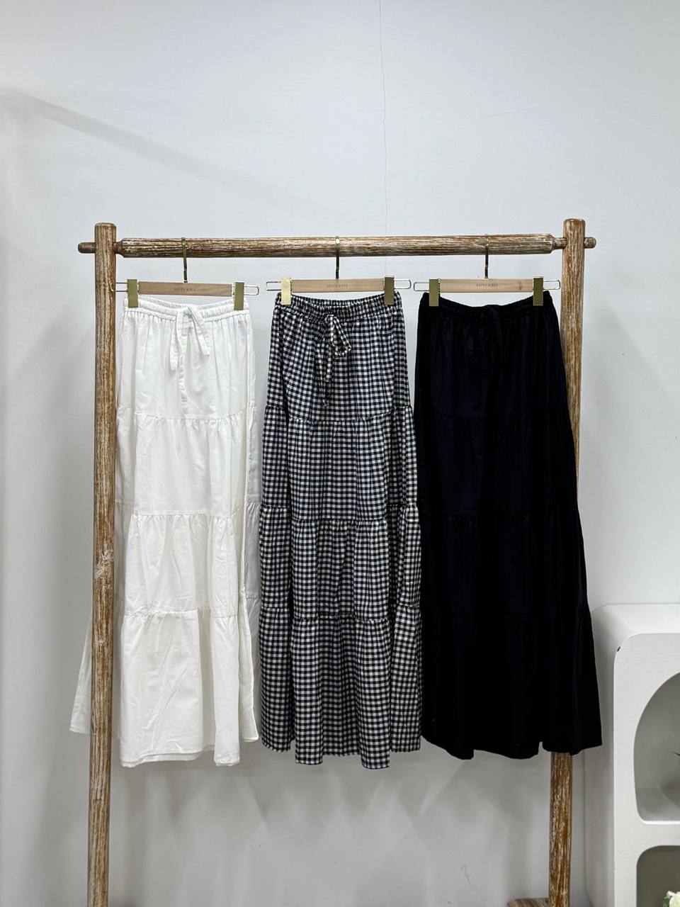Stretchy Everyday Neutra Skirt