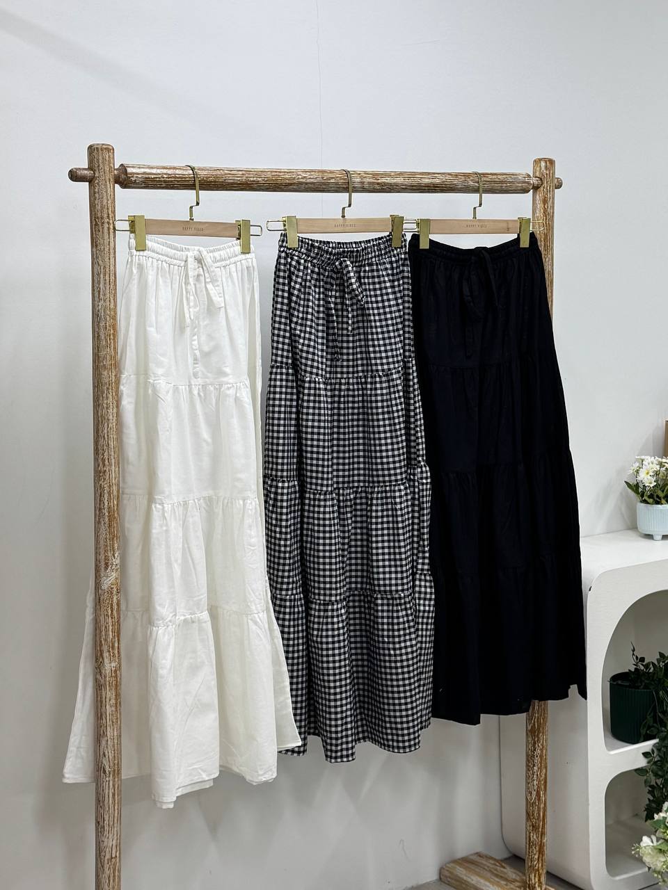 Stretchy Everyday Neutra Skirt