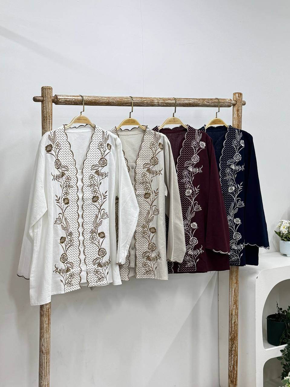 Floral Sulam Drift Top - Button