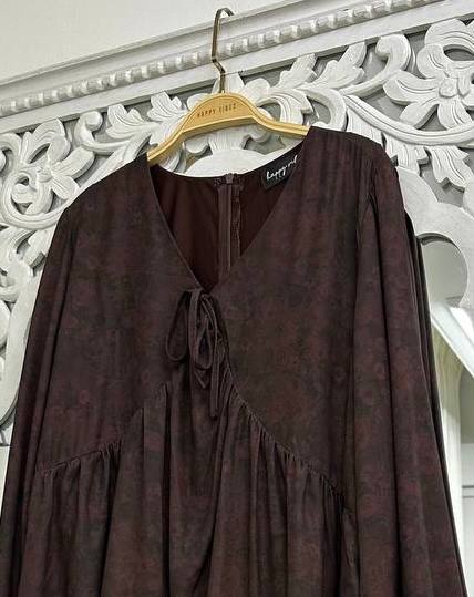 Imprinted Empire Top HV Label