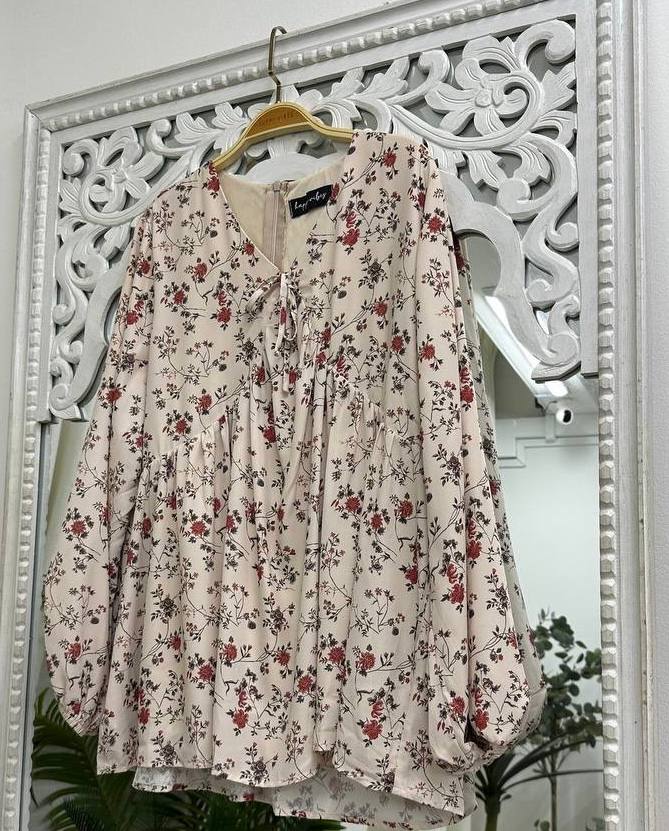 Imprinted Empire Top HV Label