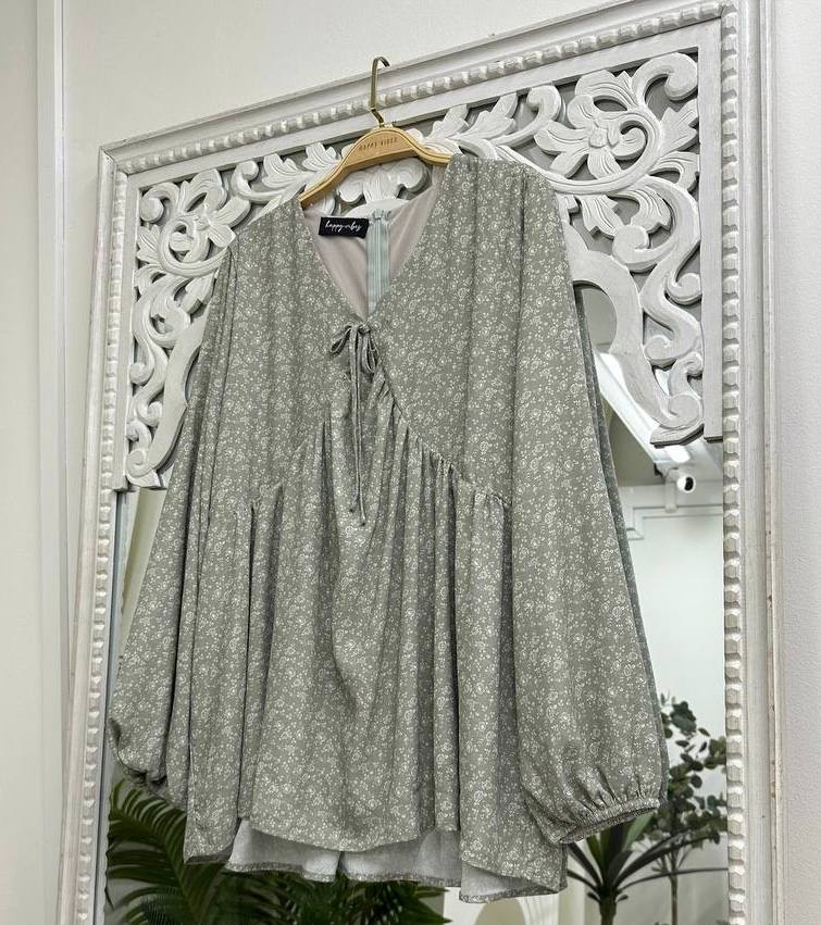 Imprinted Empire Top HV Label