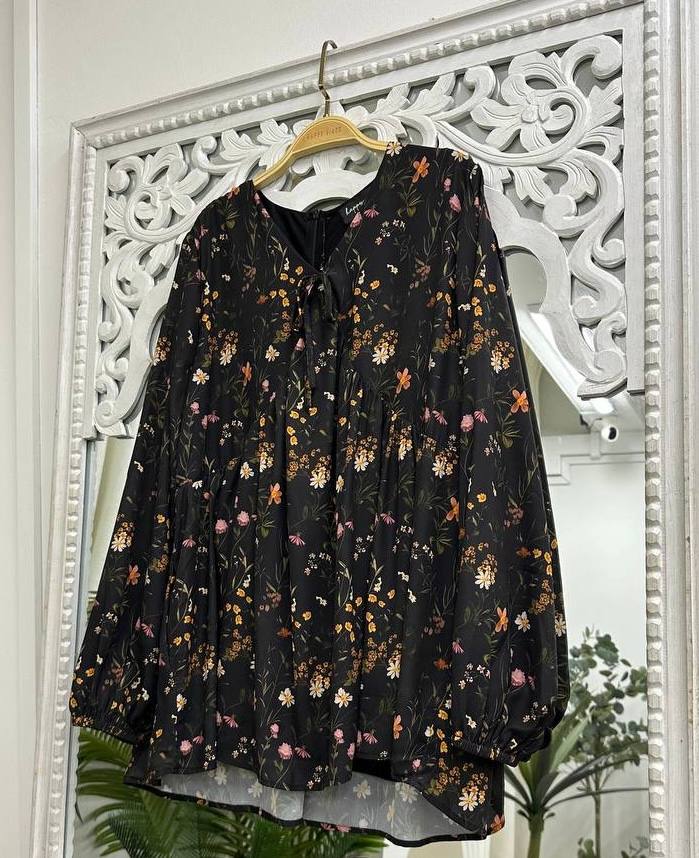 Imprinted Empire Top HV Label