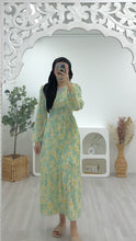 Load and play video in Gallery viewer, Floral Ruched Pleated Dress
