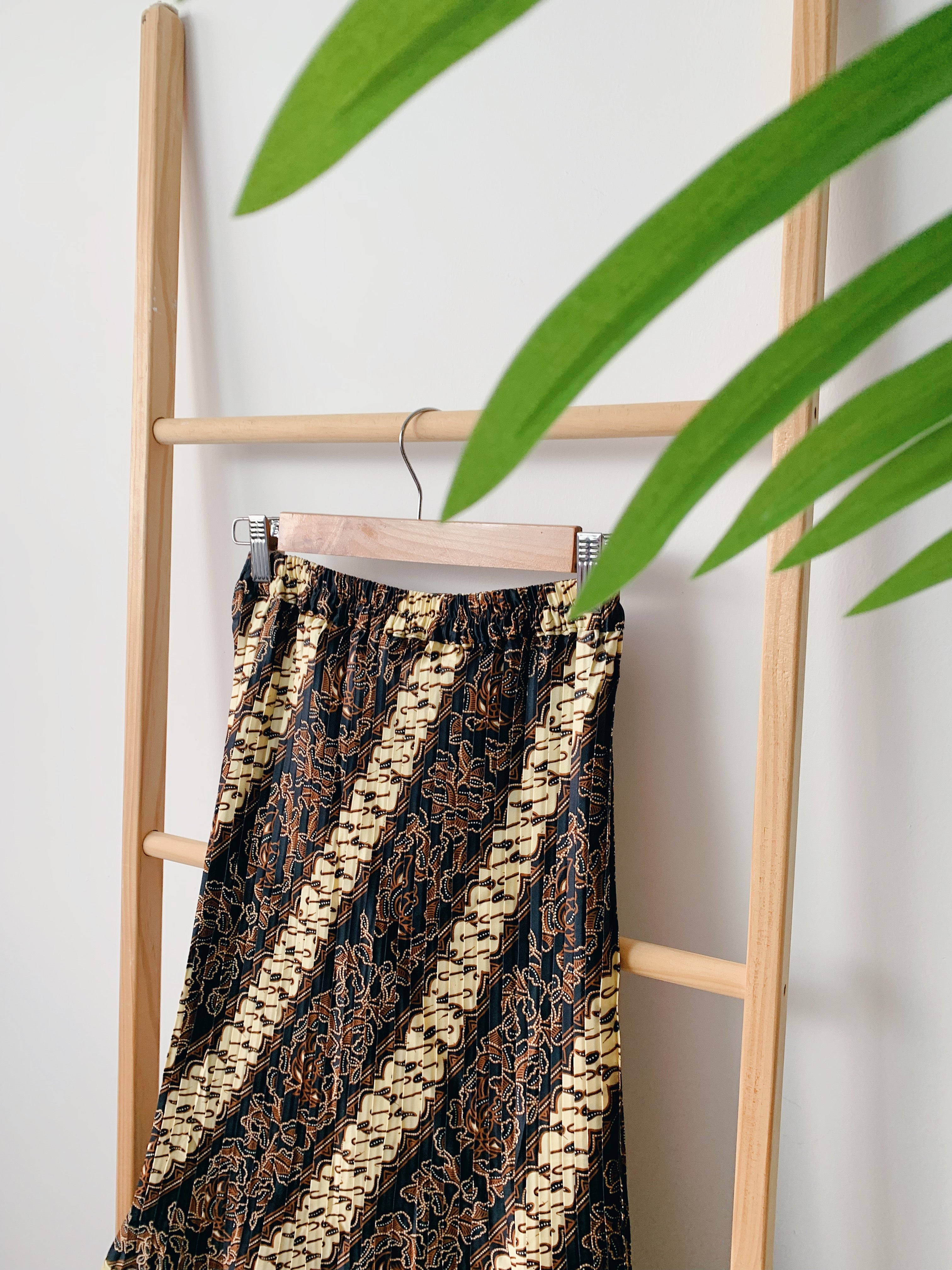 Mermaid Pleated Batik Skirt -  Monochrome