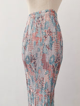 Load image into Gallery viewer, Batik Pleated Skirt - Patelicous