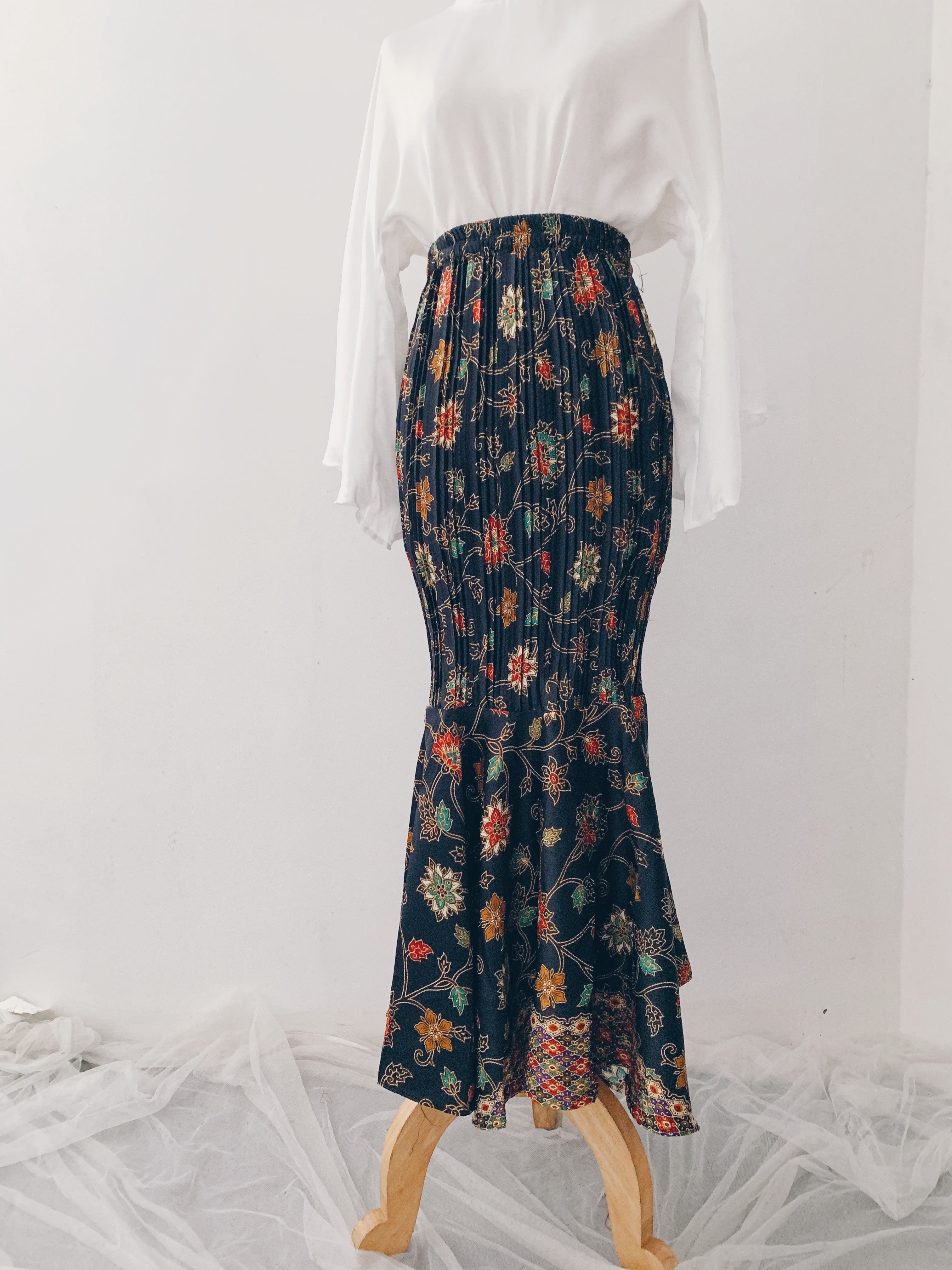 Mermaid Pleated Batik Skirt - Suhaila