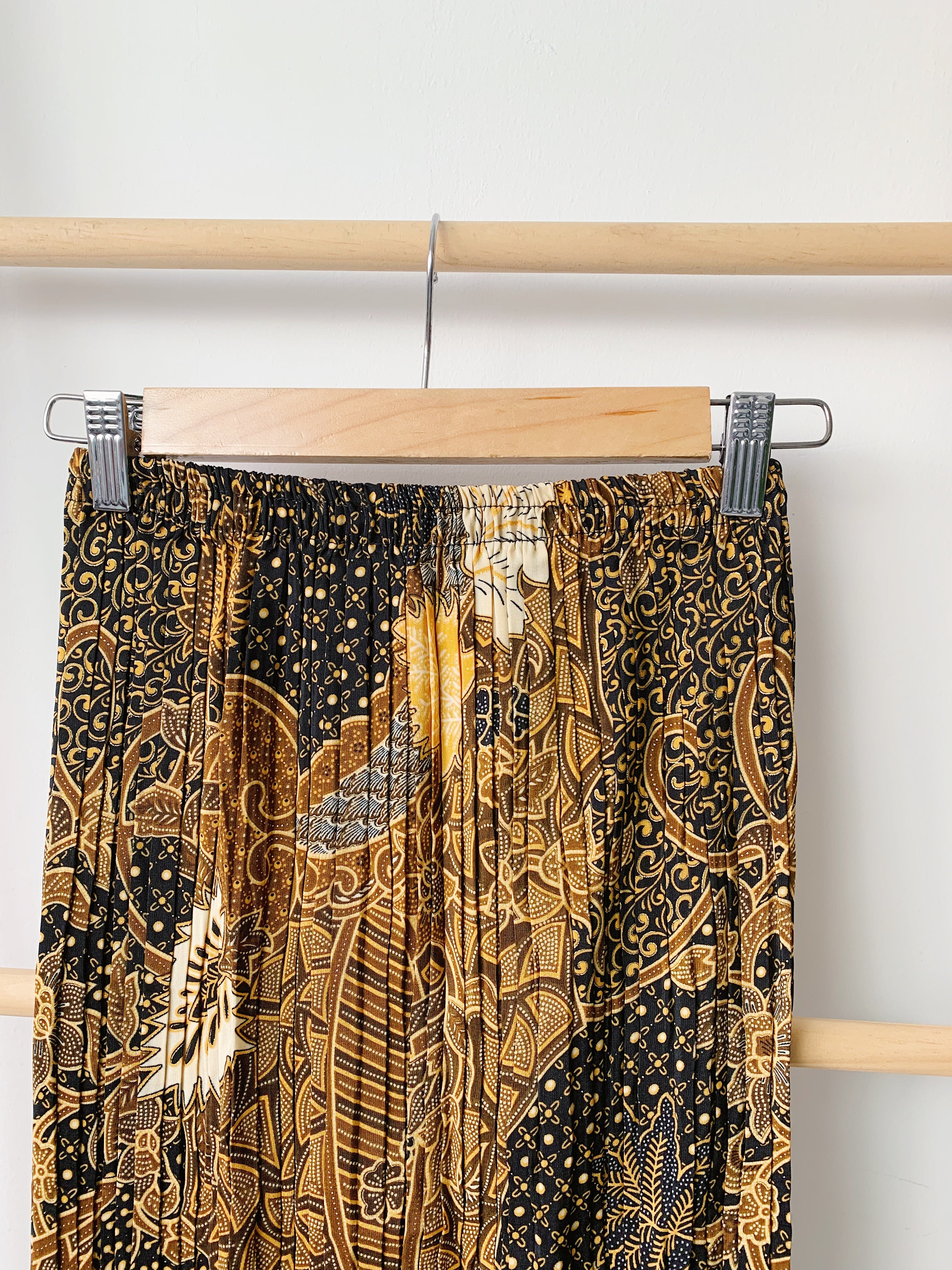 Batik Pleated Skirt - Rossia