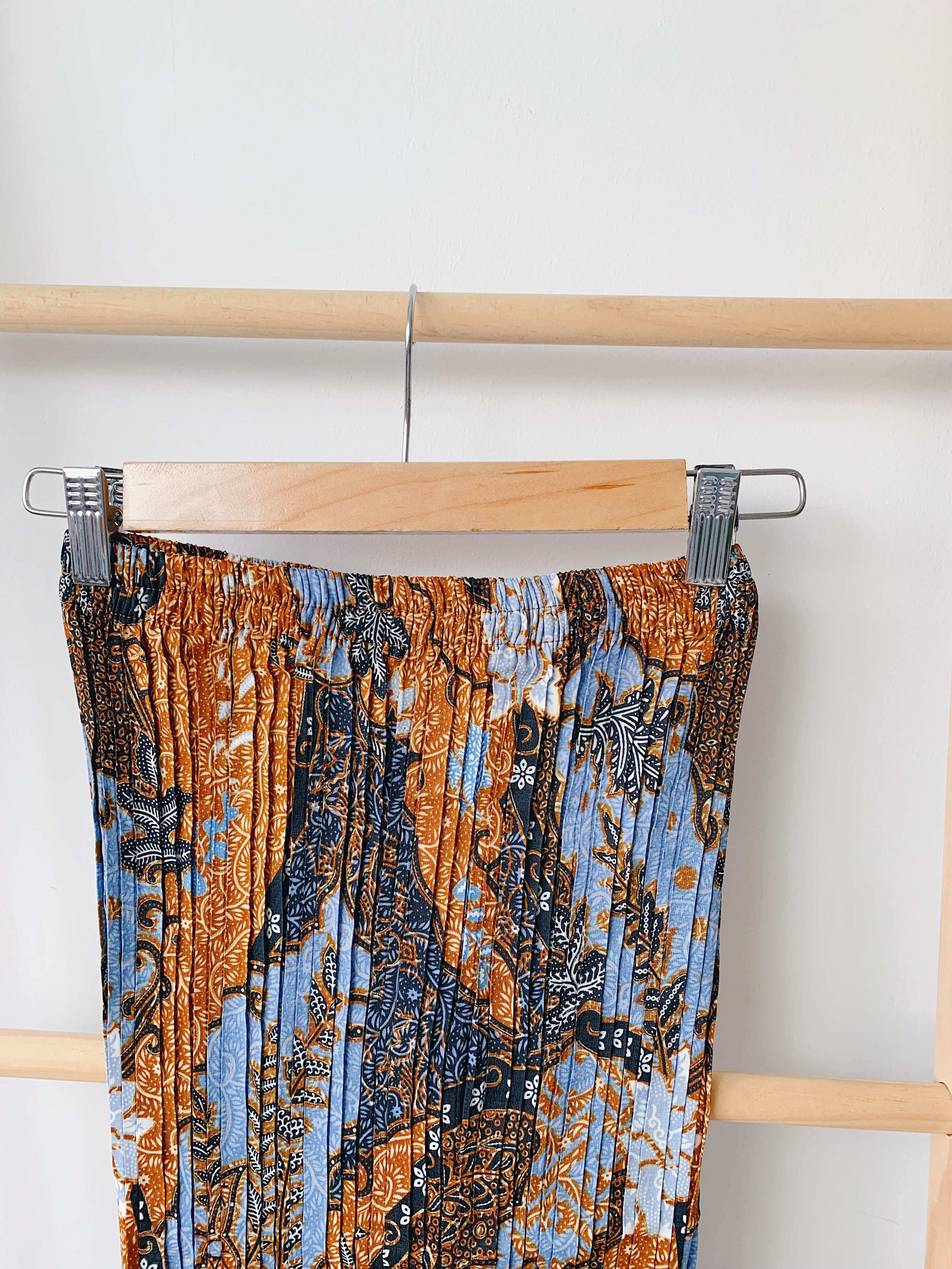 Batik Pleated Skirt - Rossia