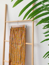 Load image into Gallery viewer, Batik Pleated Skirt - Dosansia
