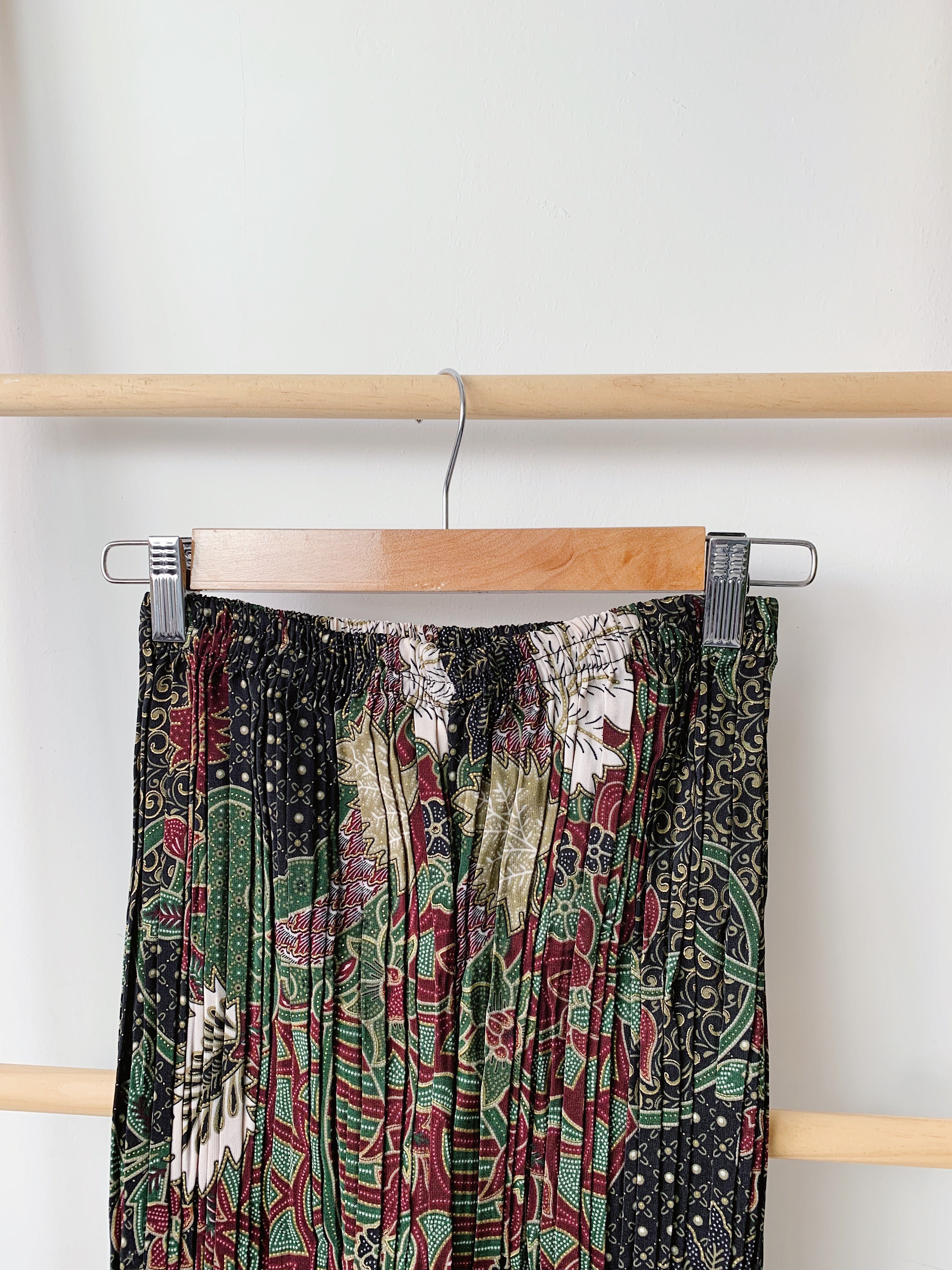 Batik Pleated Skirt - Rossia