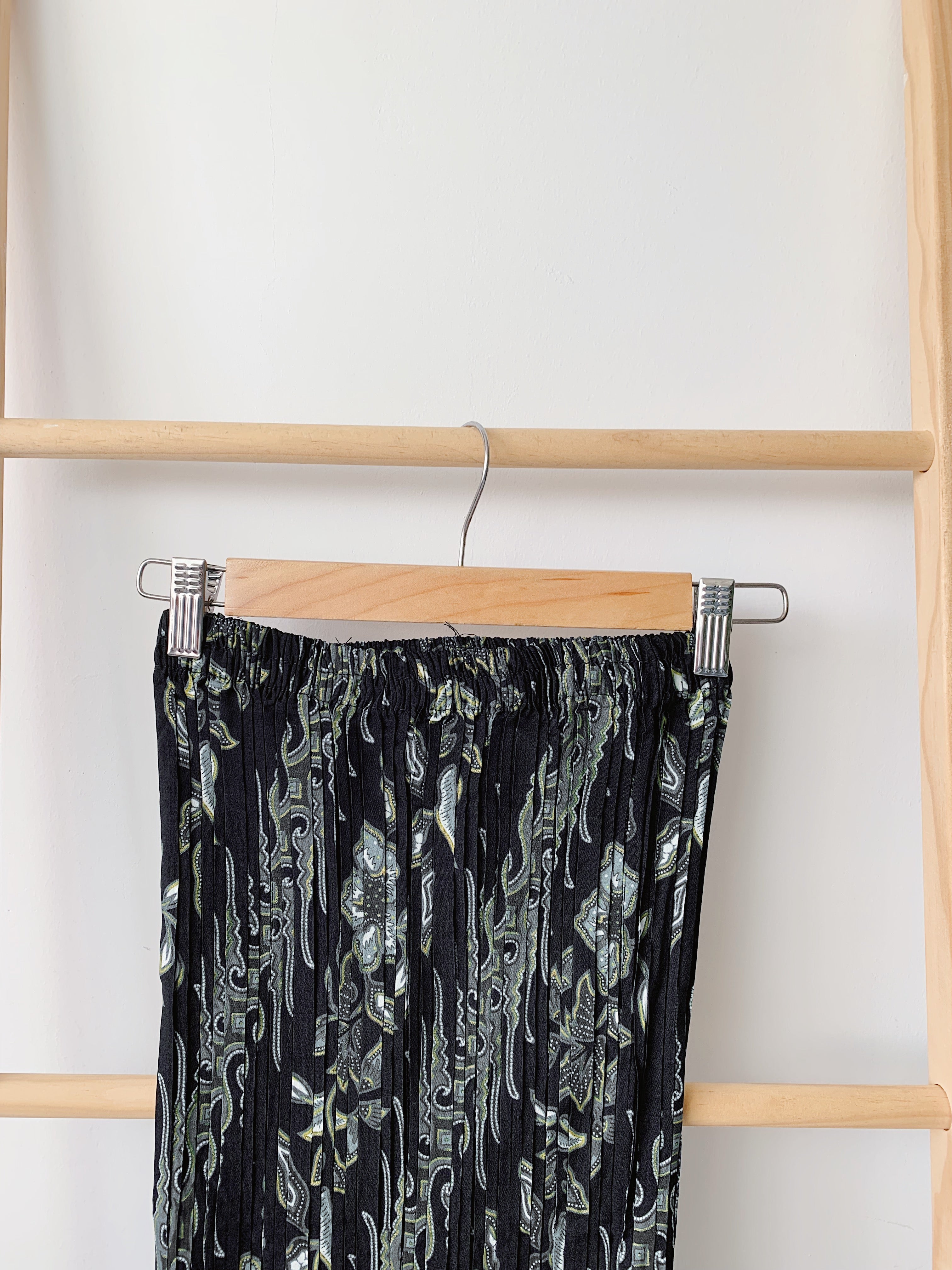 Batik Pleated Skirt - Dual Mono