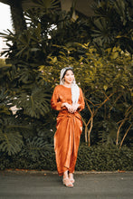 Load image into Gallery viewer, Fairy Abaya Lava Copper