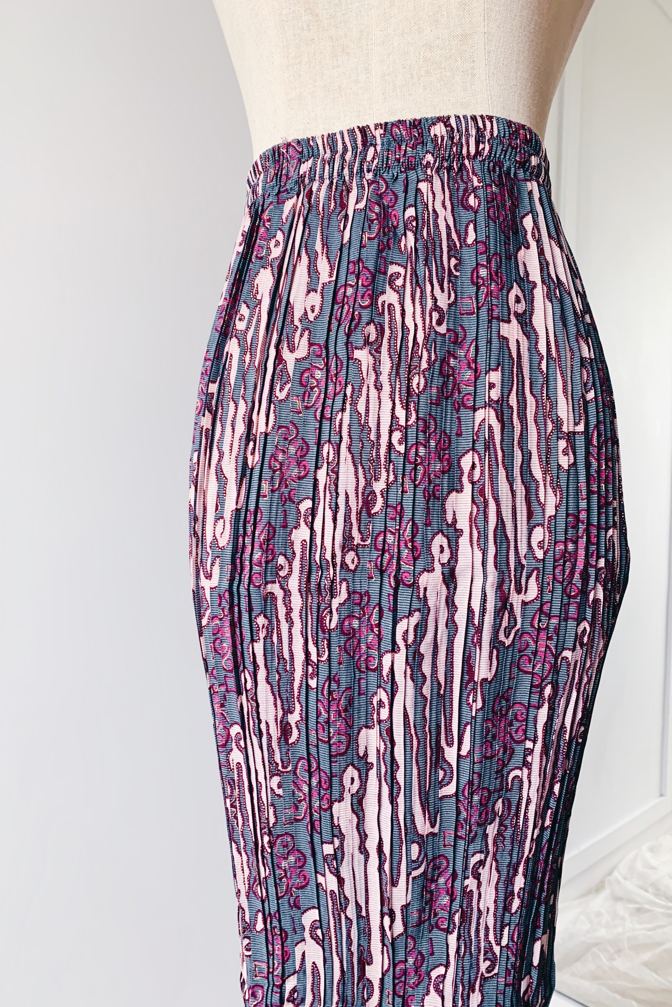 Batik Pleated Skirt - Dual Mono